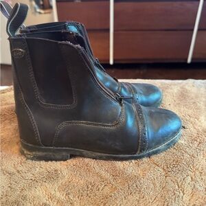 Girls riding boots